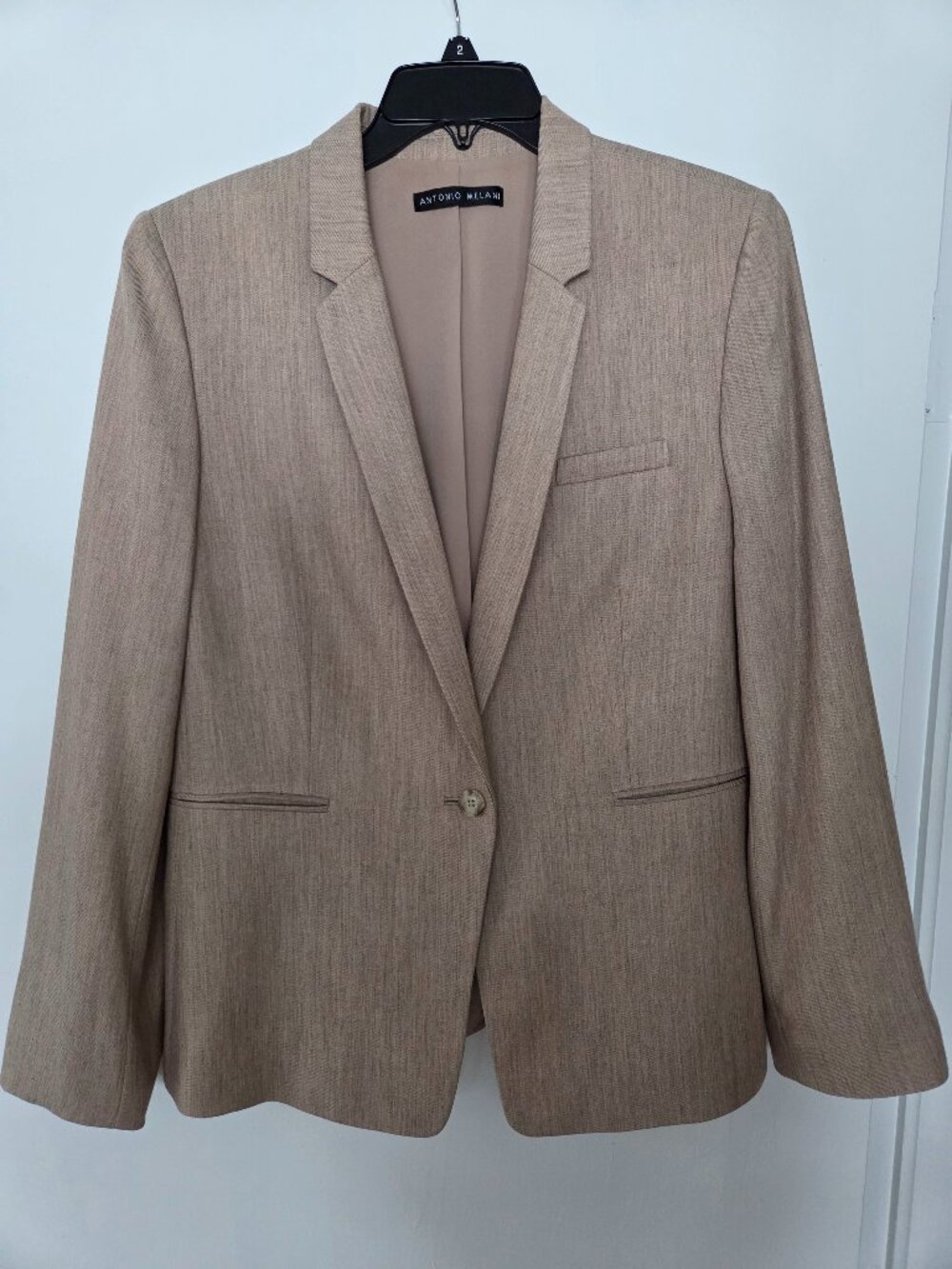 Antonio Melani Women's Size 12 Tan/Beige 3 pockets Fitted Classic Blazer Jacket